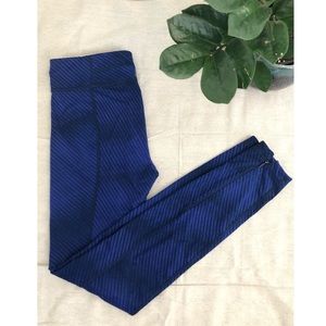 FINAL SALE! UNDER ARMOUR Allseason Gear Leggings